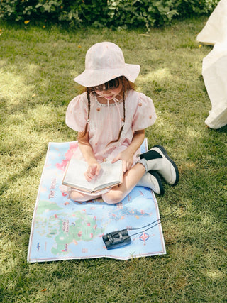 lookbook petite bucket hat